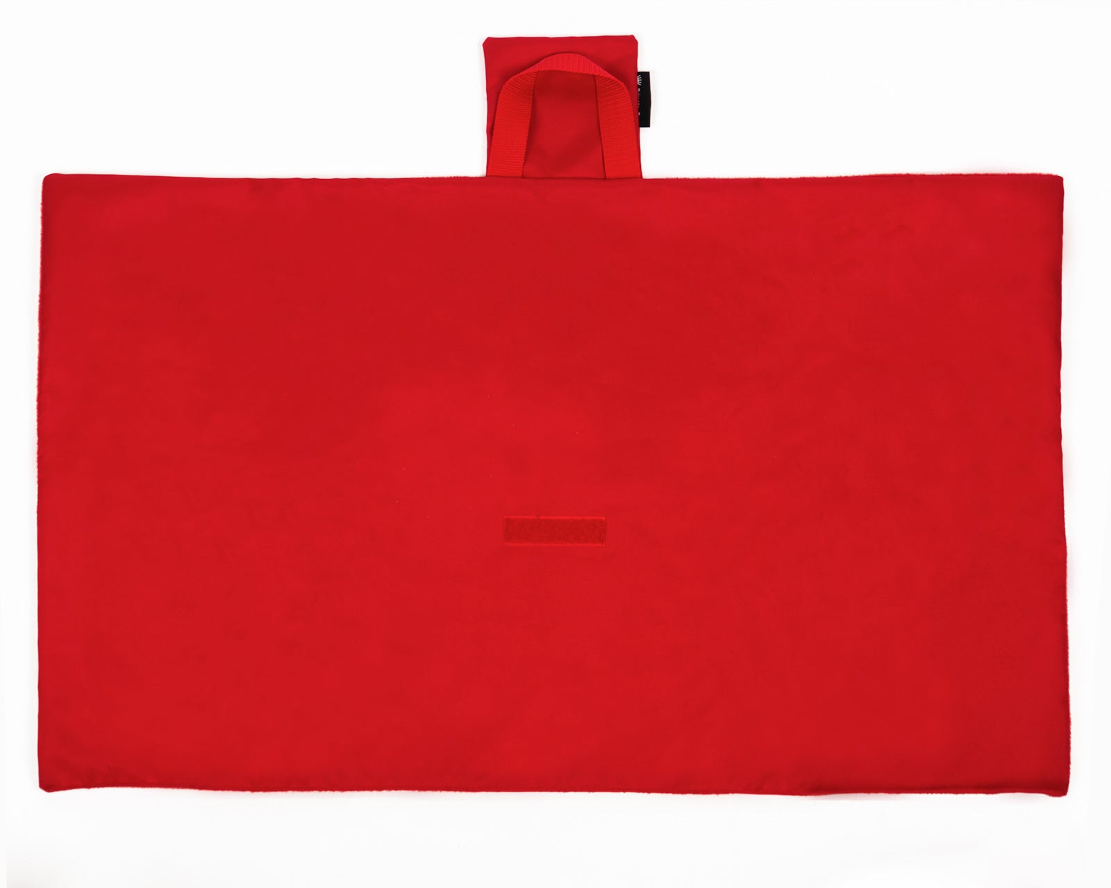 Rote Rückseite der ultraleichten Hundereisedecke von Princess Pets.