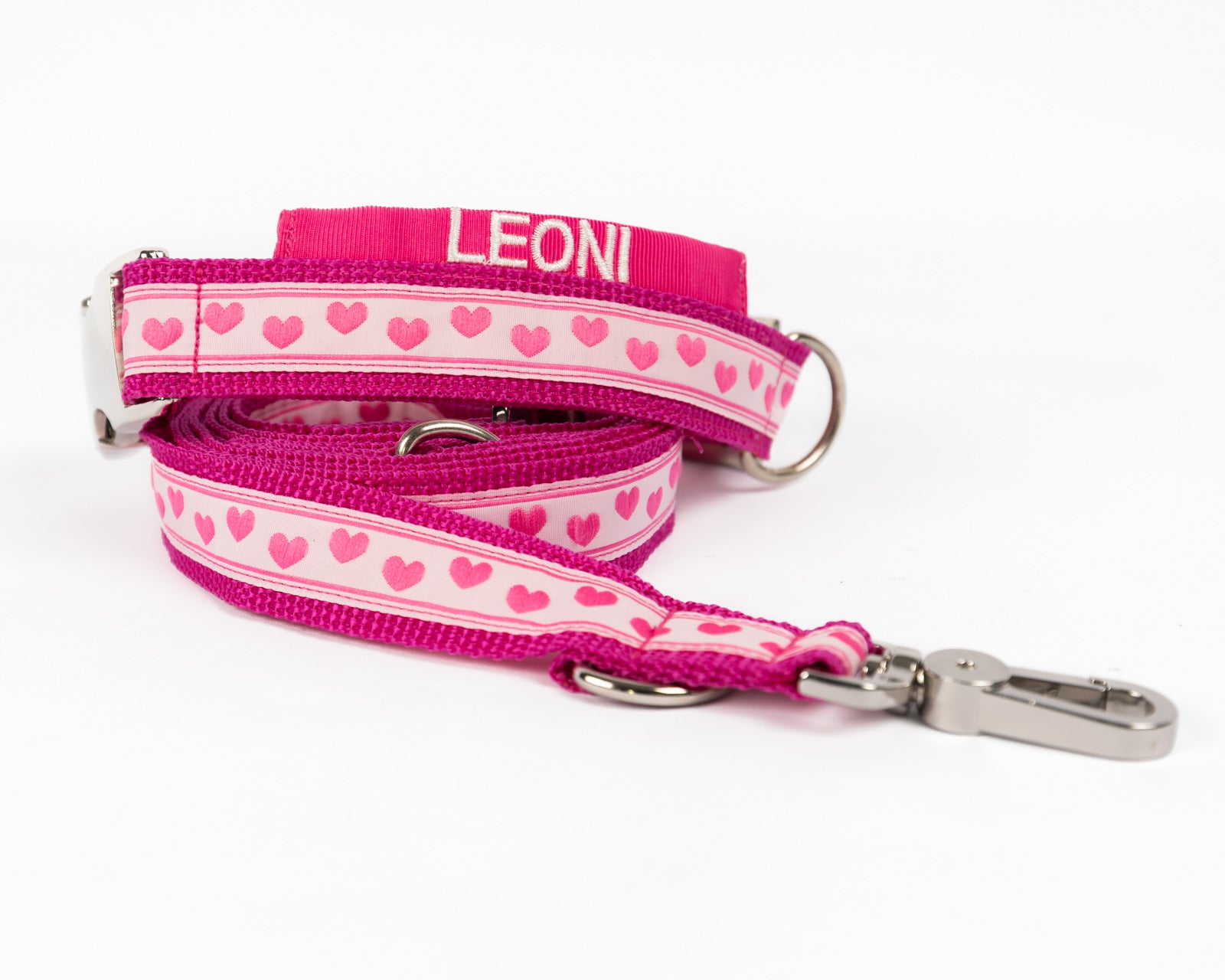 Hundehalsband und Hundeleine Modell "Leoni" aus der Kollektion Herzallerliebst Style.